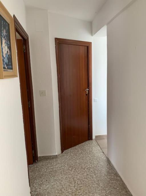 Cozy Room Guapo-Alicante Nearby The Beach And The Center Eksteriør bilde