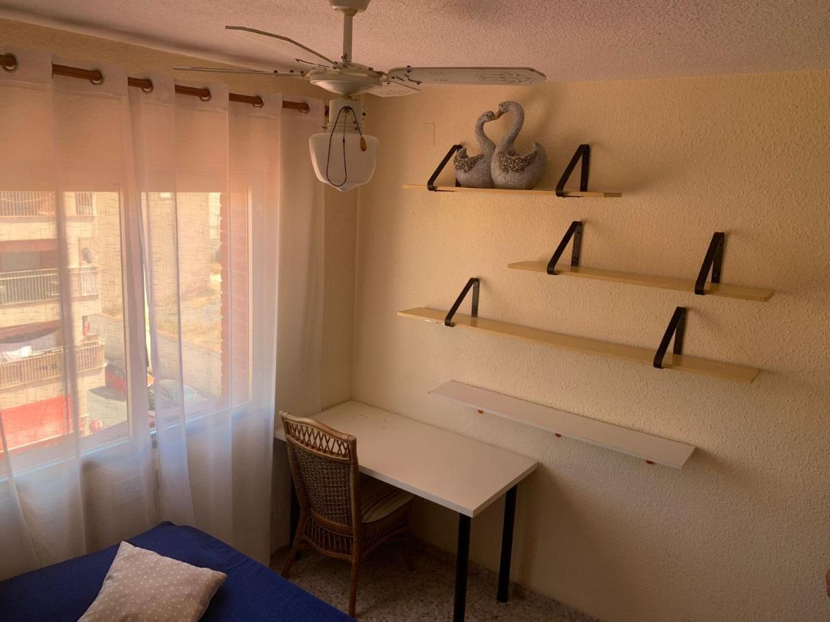Cozy Room Guapo-Alicante Nearby The Beach And The Center Eksteriør bilde